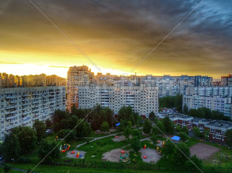 Многоэтажные жилые дома 