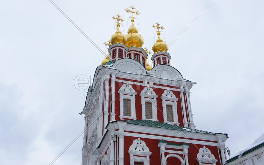 Надвратная Преображенская церковь