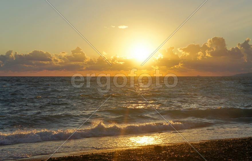 Вечернее море