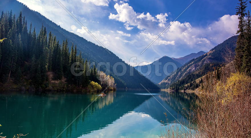 Озеро Кольсай.