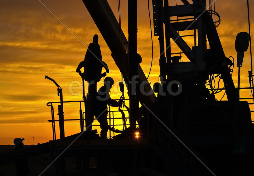 Буроввые работы в степях Казахстана.