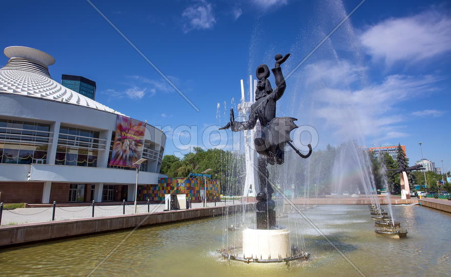 Казахский Государственный Цирк.