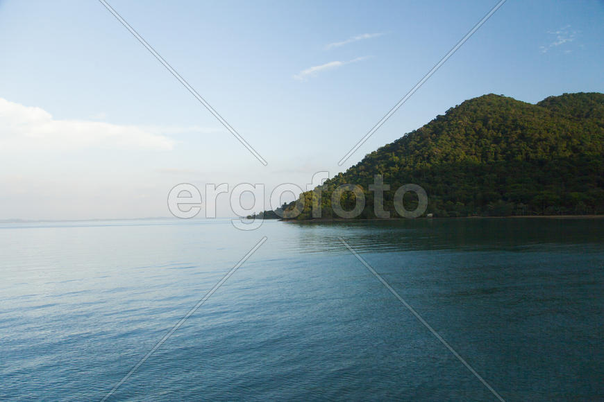 The beautiful sea landscape before the decline is pleasing to the eye