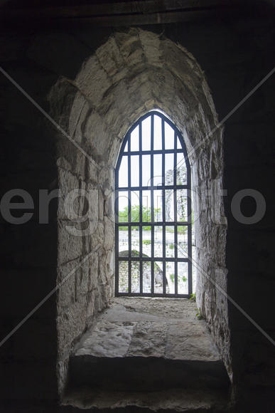 Ruins of ancient fortress remind people of last eras