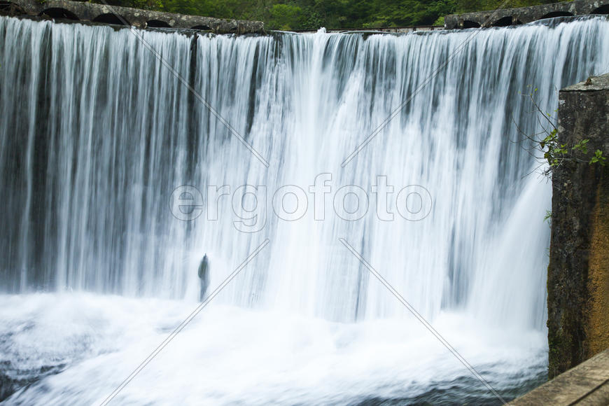The falls on the river are pleasing to the eye of all travelers and strongly rustle
