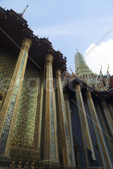 The beautiful Buddhist temple is pleasing to the eye of visitors and parishioners
