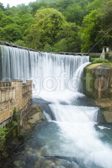 The falls on the river are pleasing to the eye of all travelers and strongly rustle