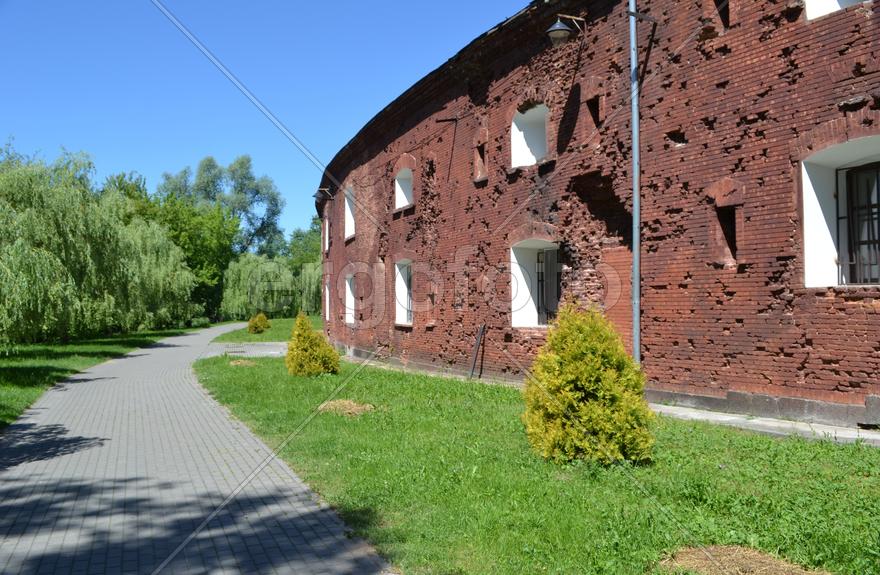 Казармы. Старая крепость 