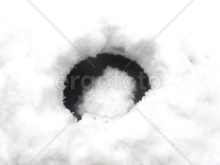 Снежный колодец