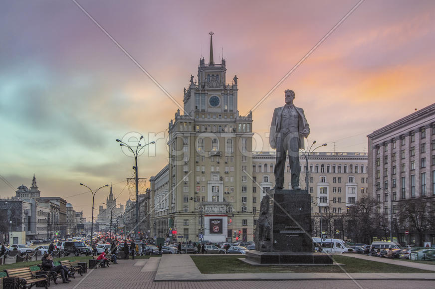 Маяковский