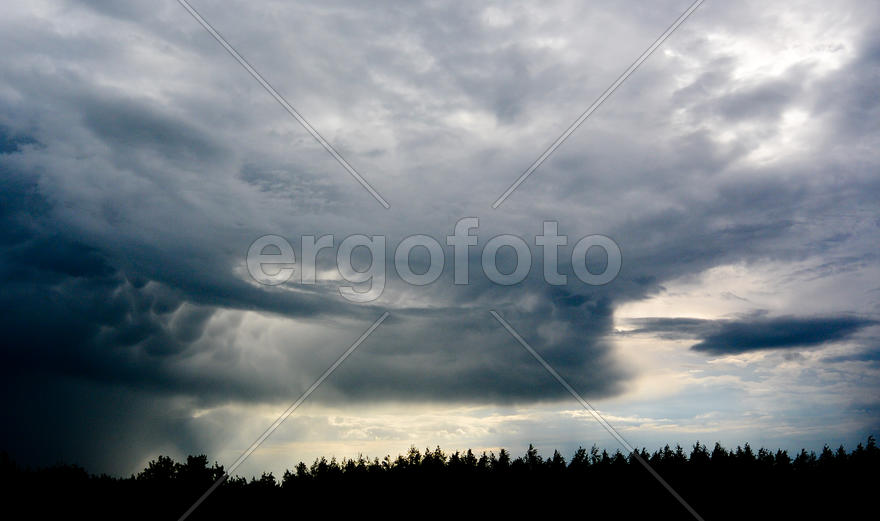 Хмурое небо