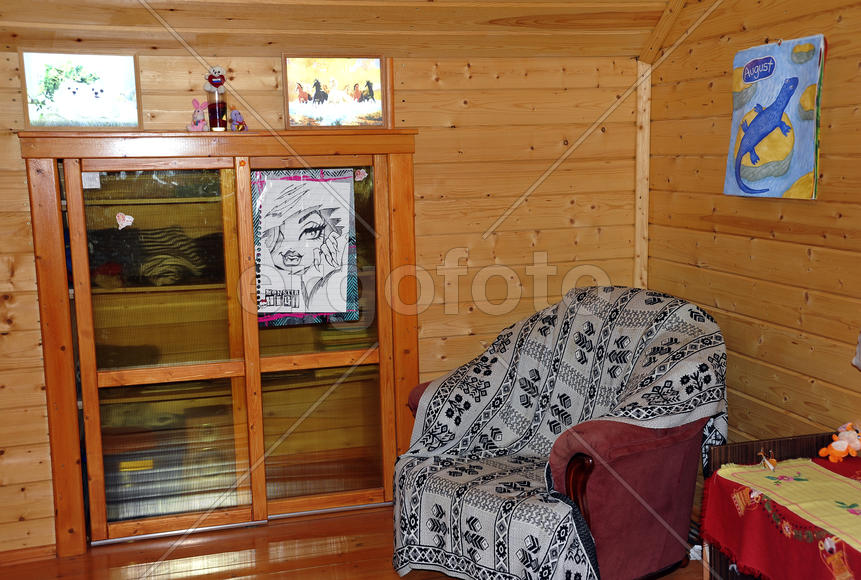 Интерьер деской комнаты загородного дома