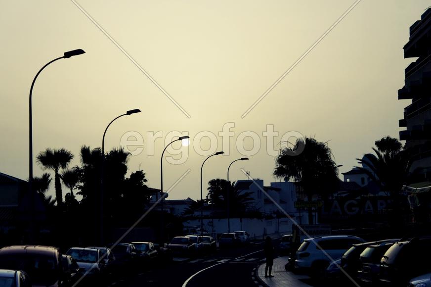 Луна - фонарь