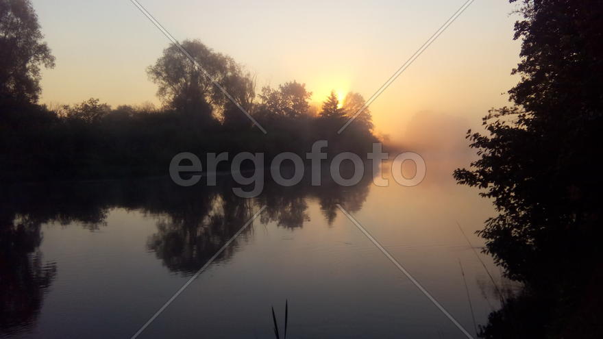 Рассвет над рекой Нёман, Беларусь