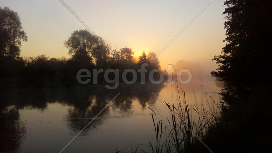 Рассвет над рекой Нёман, Беларусь