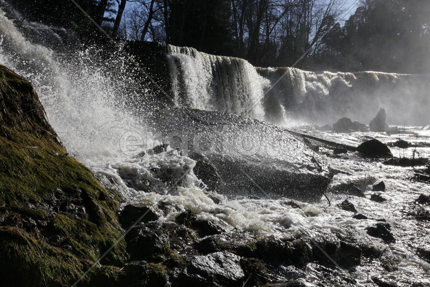 Водопад в Кейла-Йо