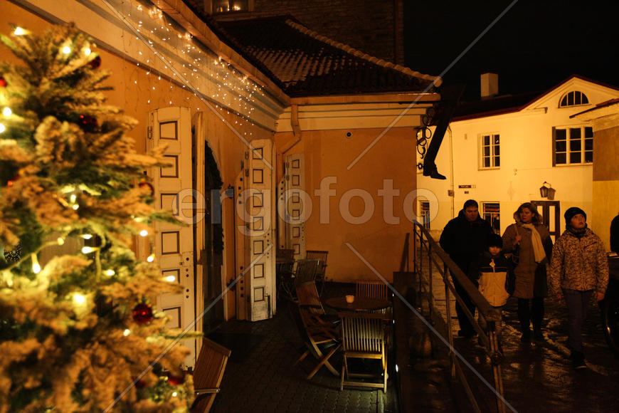 Старый город в новогоднюю ночь