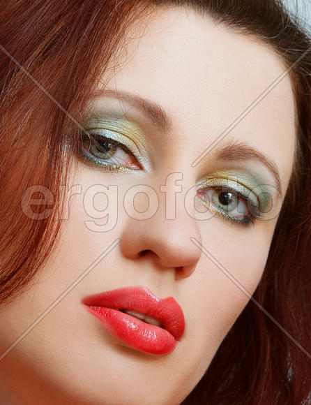 Лицо девушки