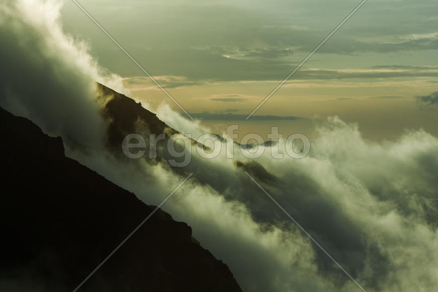 Рассвет в горах