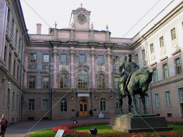 Мраморный дворец