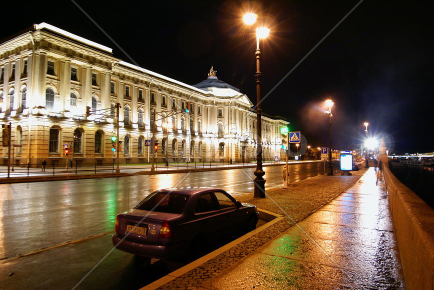 Ночная набережная.