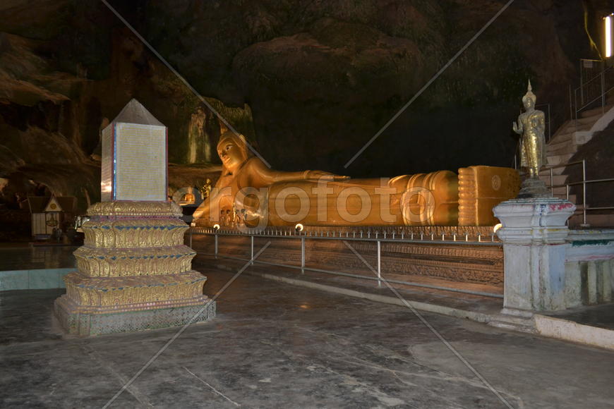 Тайланд. Провинция Пханг Нга. Храм Суван Куха (Wat Suwan Khuha)