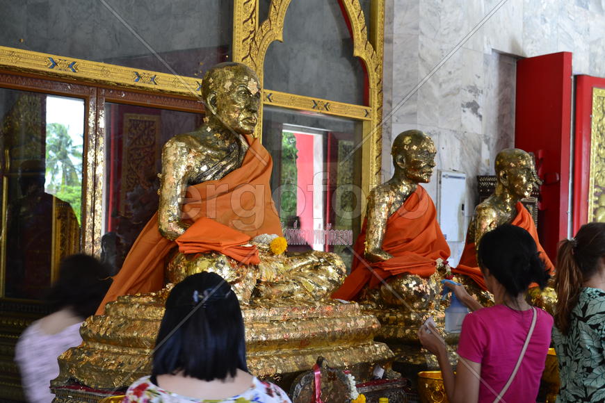 Тайланд. Остров Пхукет. Ват Чалонг