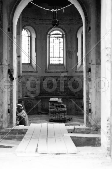 Заброшенное здание города Волгоград 