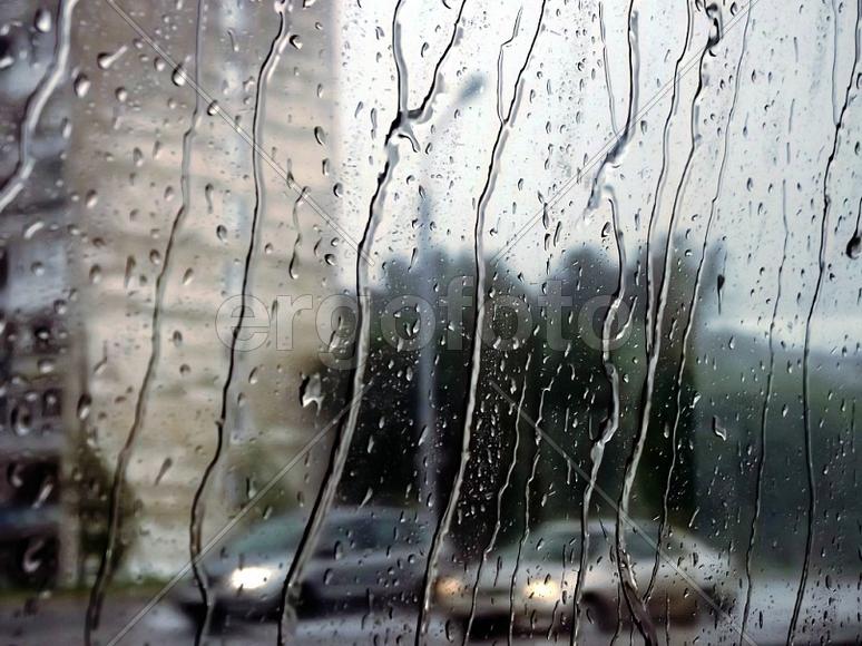 "Слушай летний дождь..."