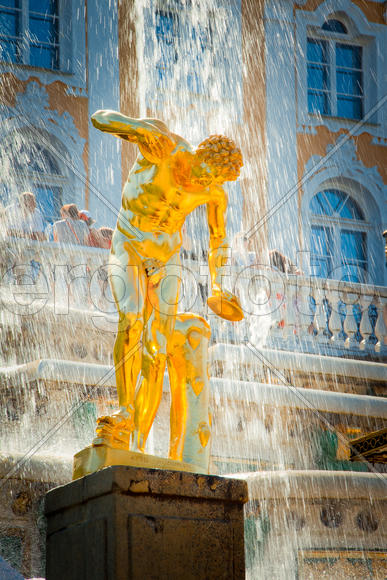 Петергоф. Фонтан.