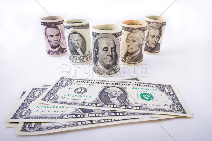 Портреты президентов США на купюрах.