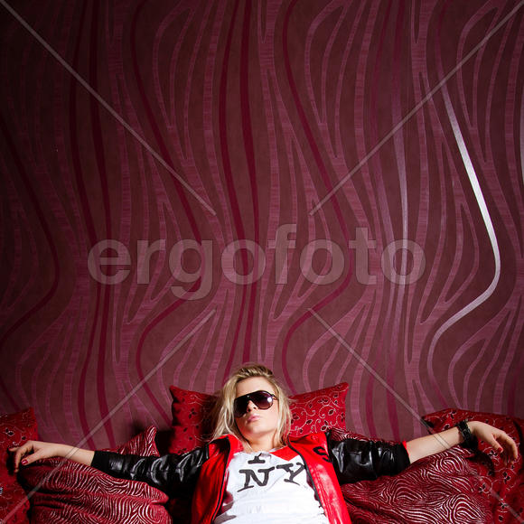 9845_20x20_Maza_Model