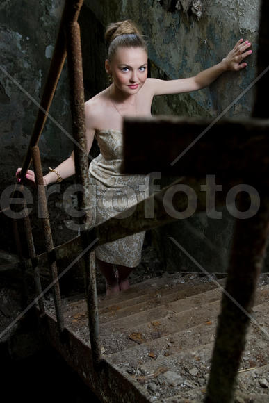 1353_Beauty_Sistaz_16x24_col_IPTC