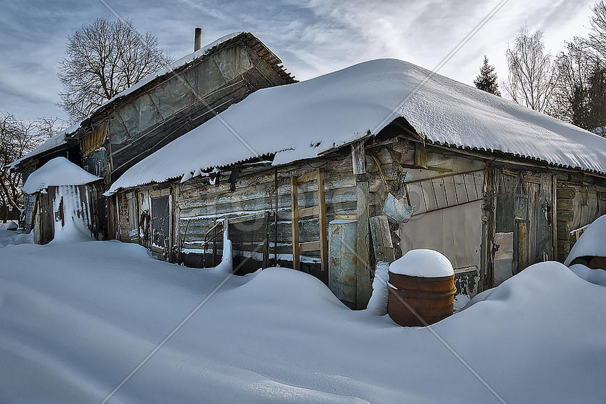 Одинокий домик