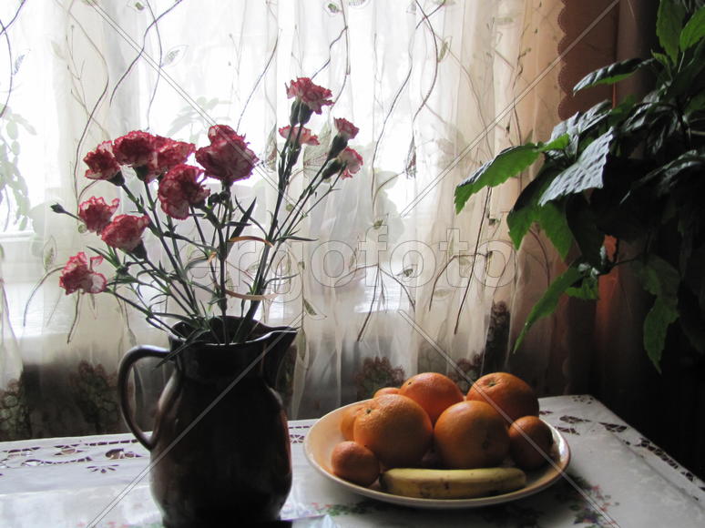 Натюрморт с фруктами