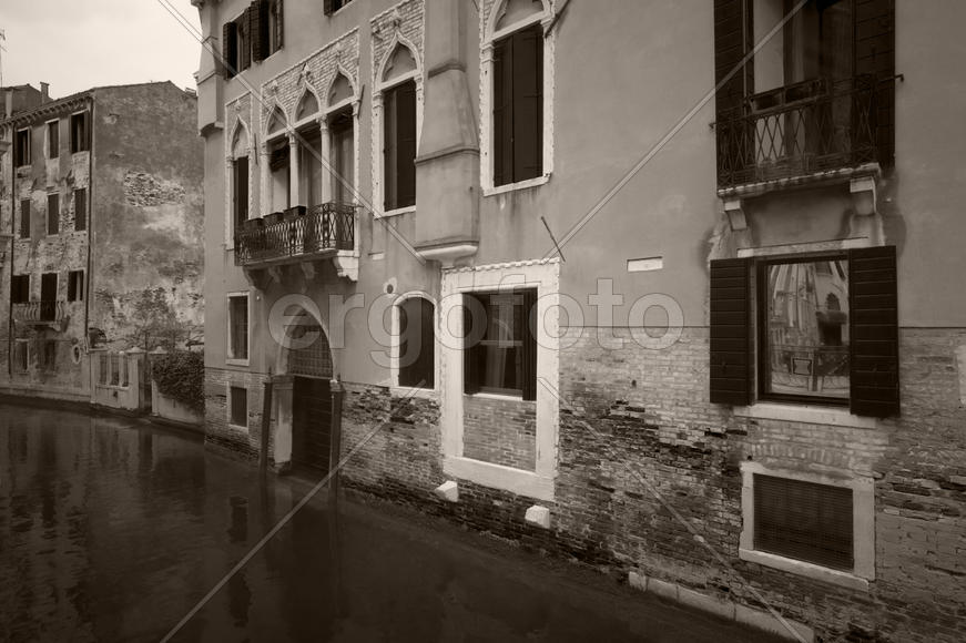 Кругом вода