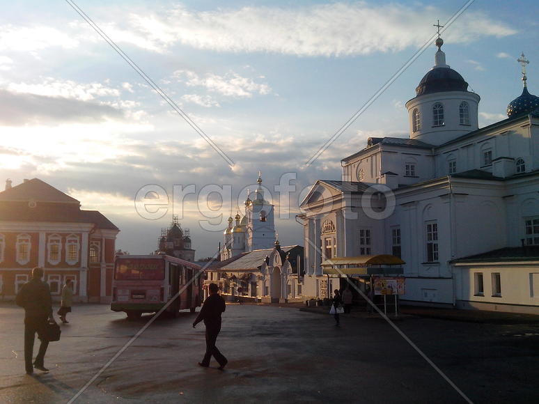           Соборная площадь                     