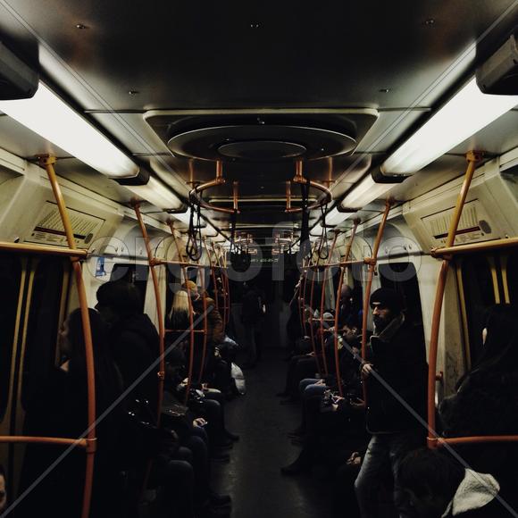 Вагон метро