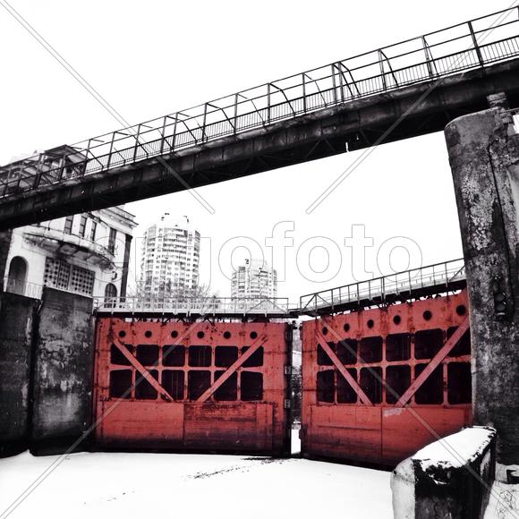 Шлюз канала им. Москвы №7