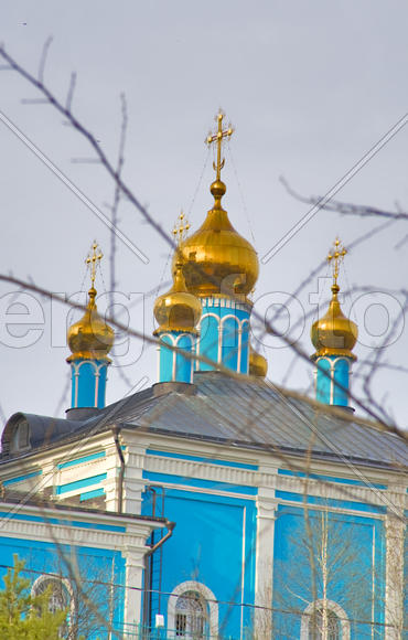 Золотые купола