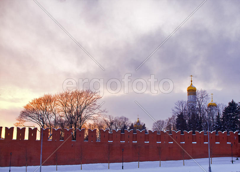 Закат возле Кремлевской стены. Москва