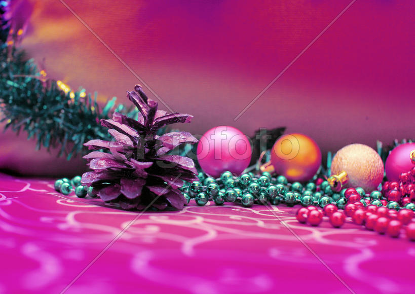 Новогодняя композиция с шишкой