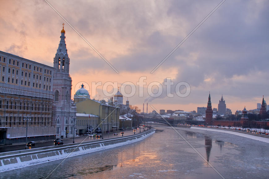 Закат в городе