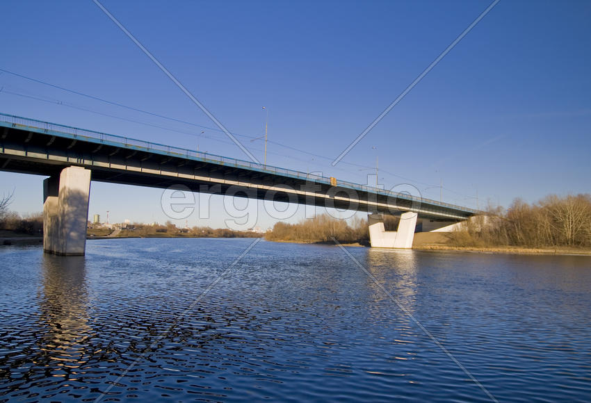 Эстакада над Москвой-рекой. Весна