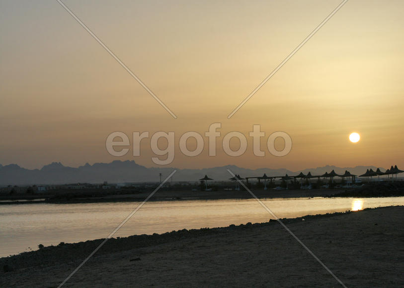 Закат на Красном море