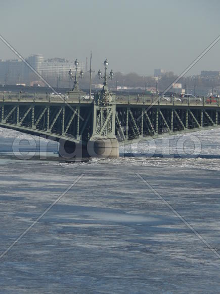 На стыке мостов
