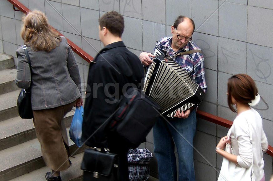 музыка ради жизни