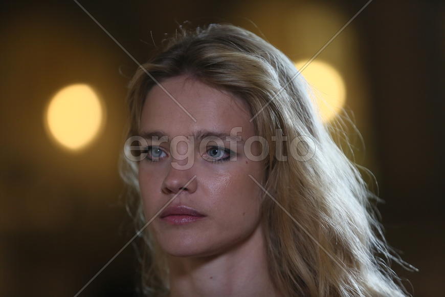 Наталия Водянова на благотвортиельном аукционе на арт-ярмарке Cosmoscow 