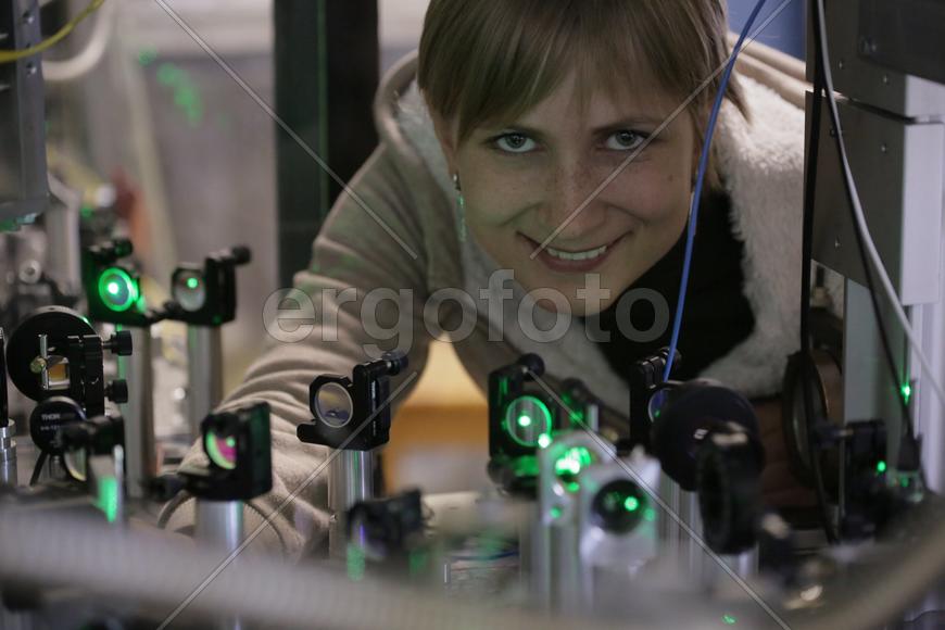 Елена Калганова, младший научный сотрудник лаборатории. Исследование атомных часов 