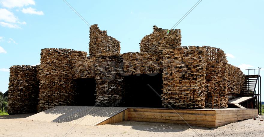 Арт-объект Николая Полисского. Сельпо.